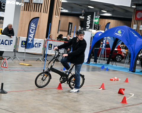 Two Roule sur Foire de Paris