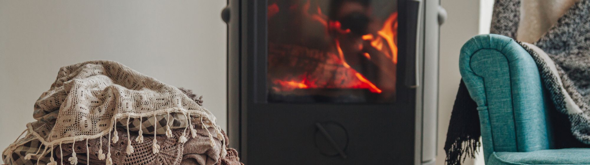 Poêle à bois au feu de bois